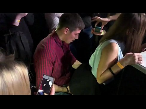 ❤️ Sess reali f'nightclub Russu. Tfajla Russa ta’ 18-il sena fl-anus u l-vaġina fucked f’nightclub Porn sabiħ lilna mt.porngameshub.ru ❌️